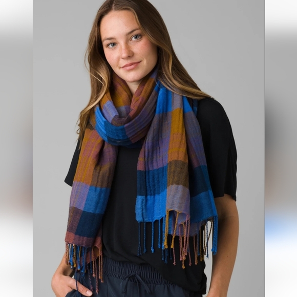 Prana Accessories - 💫NWT💫 PRANA SKYLAN FRINGED PLAID MERINO WOOL BLEND SCARF ANTIQUE BRONZE